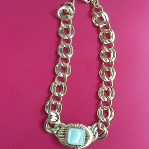 💥  Vintage Monet necklace